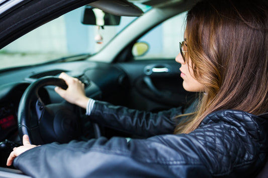 Microspia Nell'auto Del Marito? Non È Intercettazione Abusiva