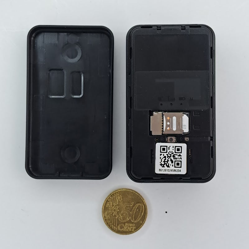 Localizzatore GPS e Registratore portatile Micro GSM illimitata distanza professionale SD 32G - batteria 30/90 giorni - Mini Registratore con Attivazione Vocale Live (King Spy Guard F11)