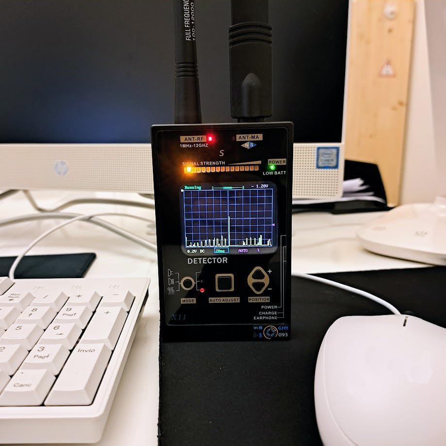 king Spy Detector One Rilevatore Professionale di Radiofrequenza GSM-GPS-WIFI-BLUETOOTH Telecamere Nascoste kit valigia bonifica ambientale con analizzatore di spettro per la Sicurezza della Privacy