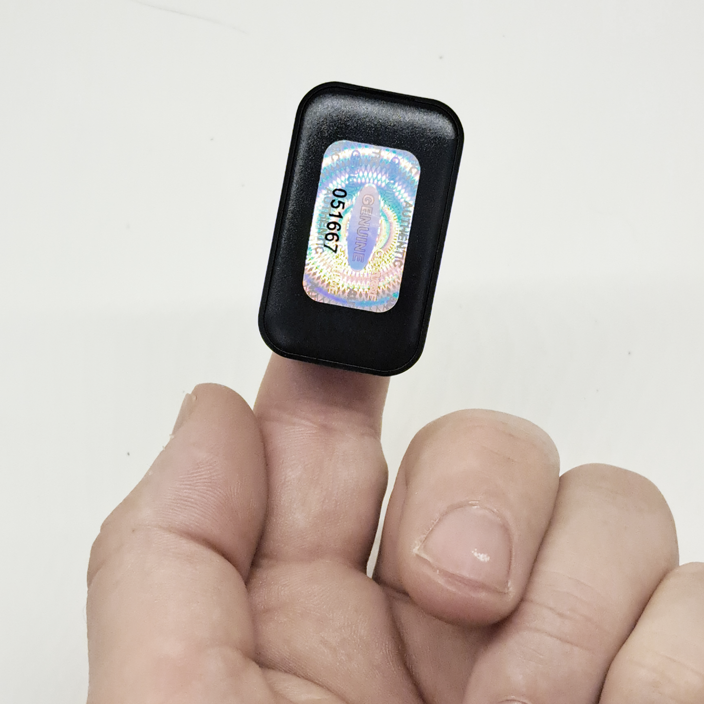 Microspia Audio GSM con Registrazione Vocale e Localizzatore GPS - Ascolto in Tempo Reale, Chiamata Remota con Amplificazione Voce - Antifurto a Lunga Distanza (King Spy Guard F8B)